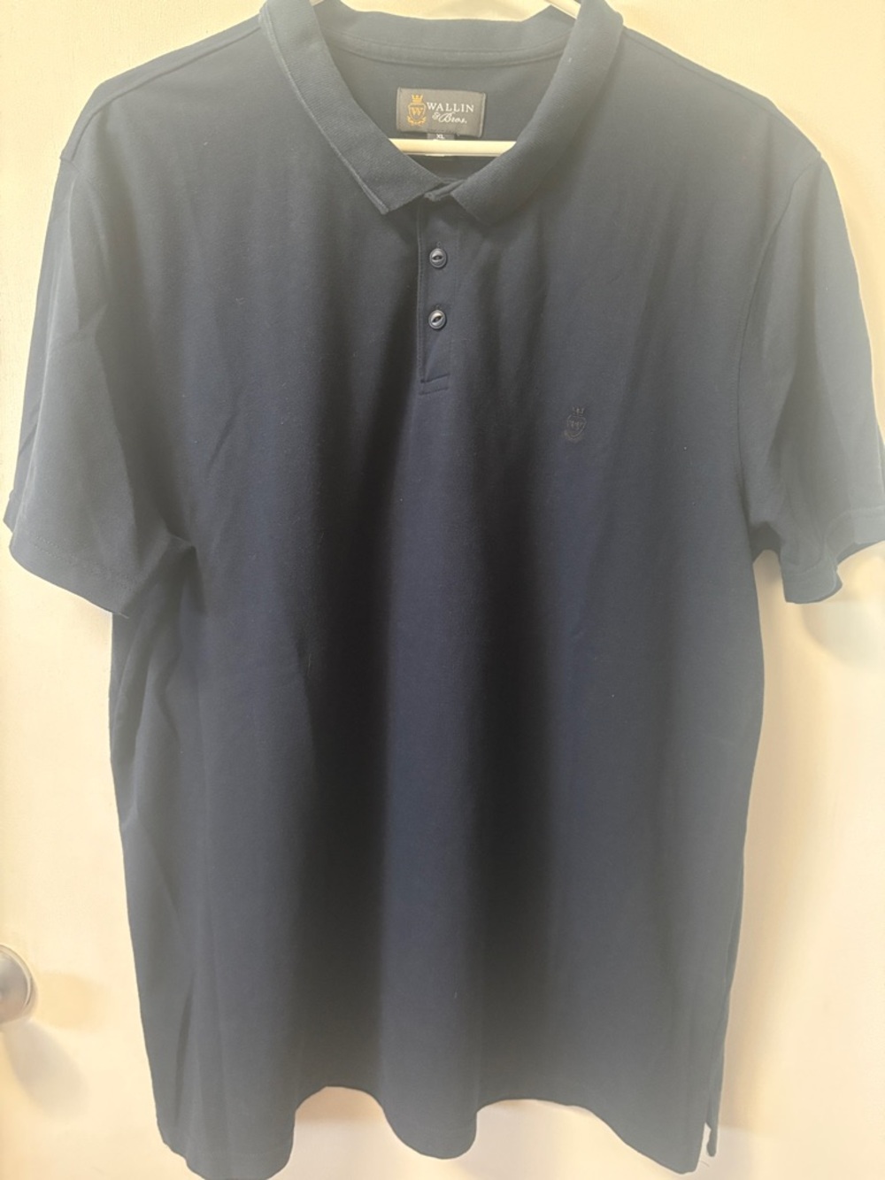 Wallin & Bros. Men's Navy Polo Shirt